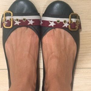 Marc Jacobs Black Flats with Burgundy Star Strap
